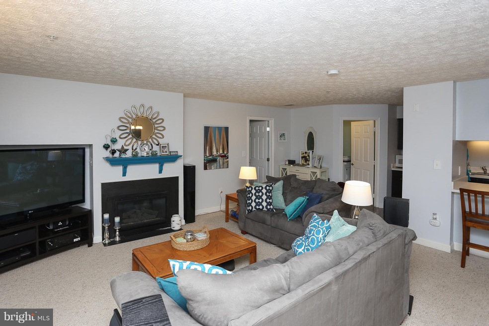 621 Admiral Dr unit 305, Annapolis, MD 21401 - photo 1