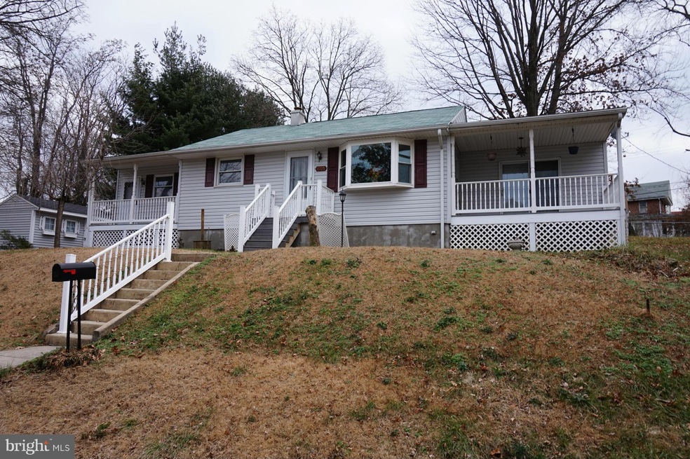 1025 Roland Heights Ave, Baltimore, MD 21211 - photo 1