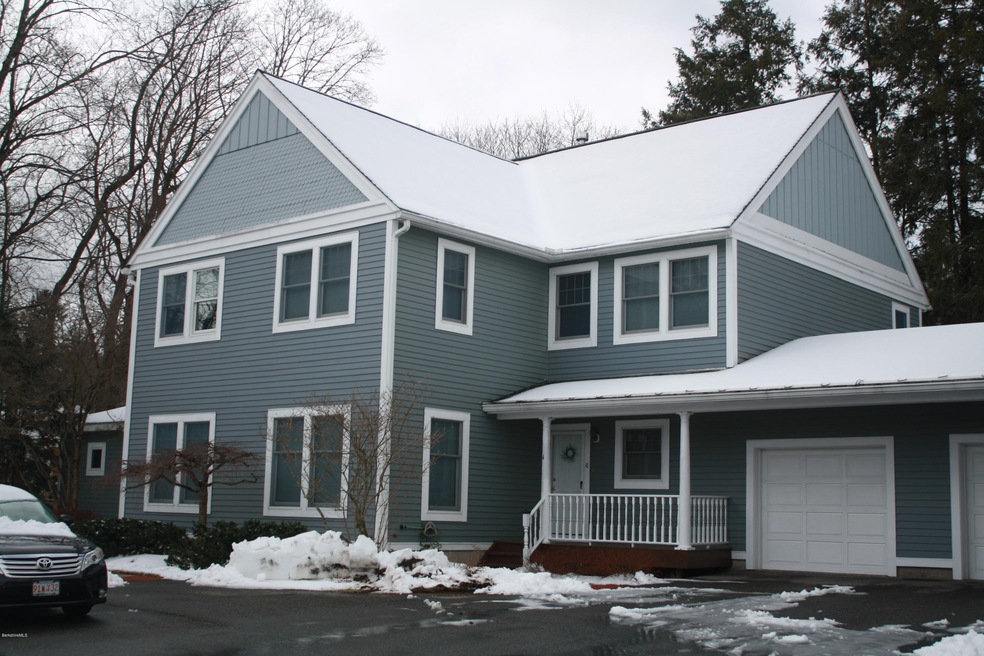 4 Copper Beech Ln, Great Barrington, MA 01230 - photo 1