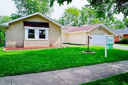 1351 Lawrence Crescent, Flossmoor, IL 60422 - photo 1