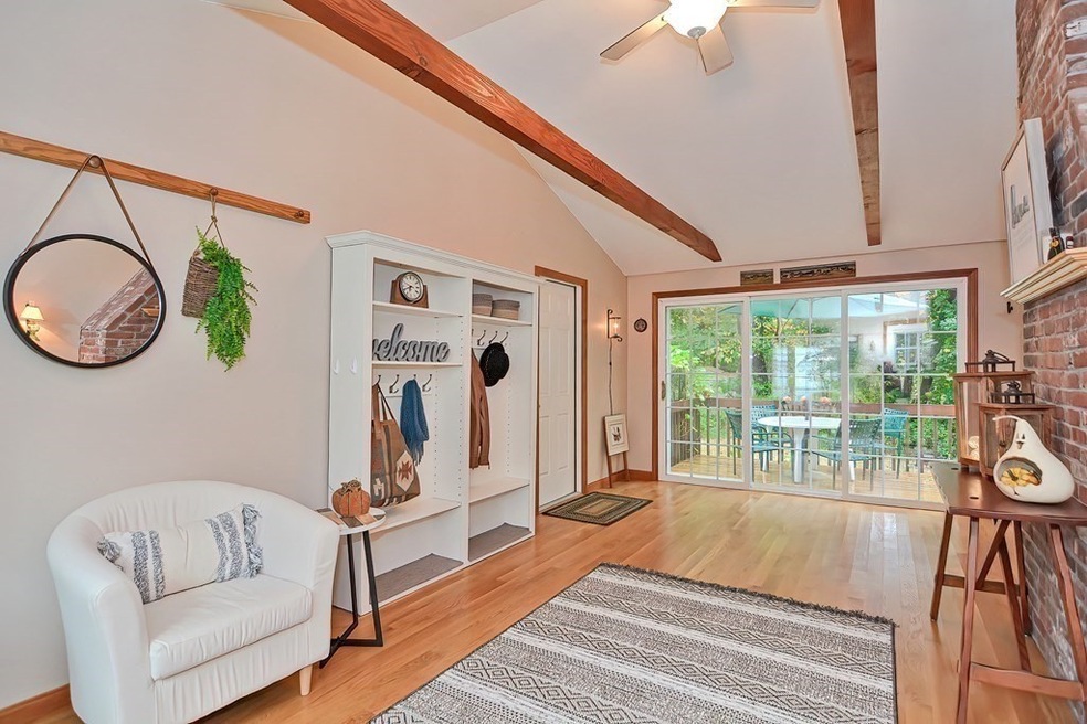 9 Oneida Rd, Acton, MA 01720 - photo 1