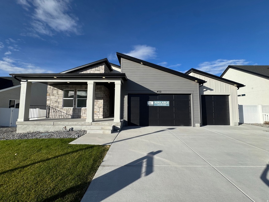 452 W 1910 N unit 314, Tooele, UT 84074 - photo 1