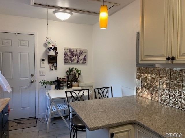 43-12 23rd Ave unit 2, Astoria, NY 11105 - photo 1