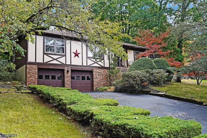 909 Belvidere Ave unit 17, Plainfield, NJ 07060 - photo 1