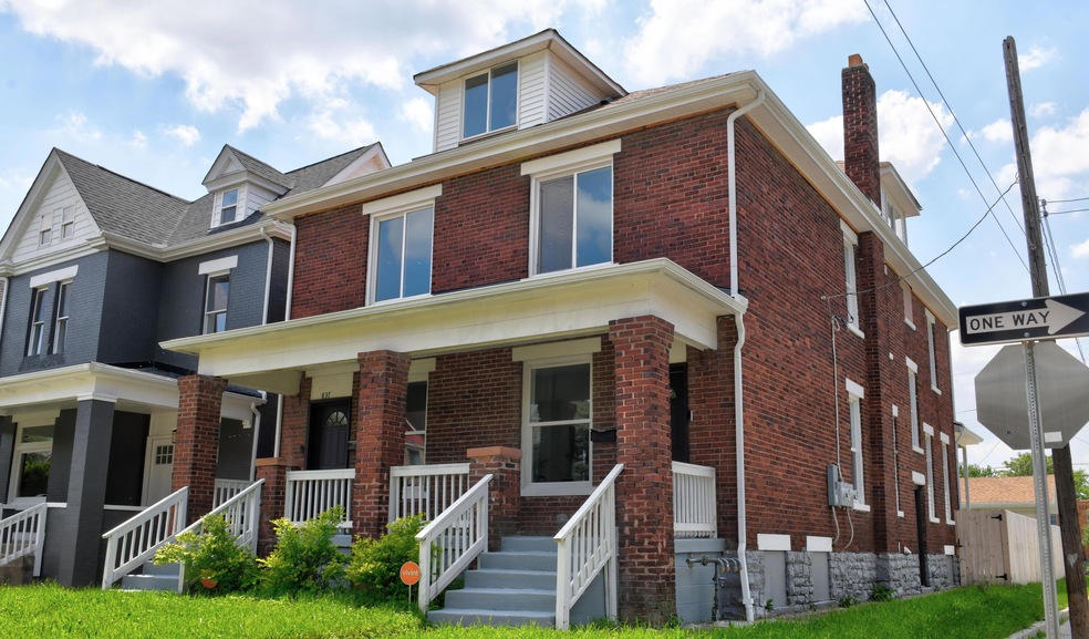 837 S Champion Ave unit 835, Columbus, OH 43206 - photo 1