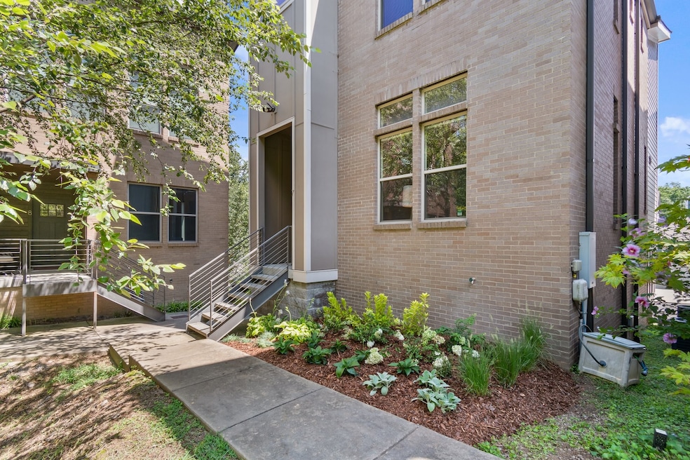 Sold $740,000 • Co-Listing Agent