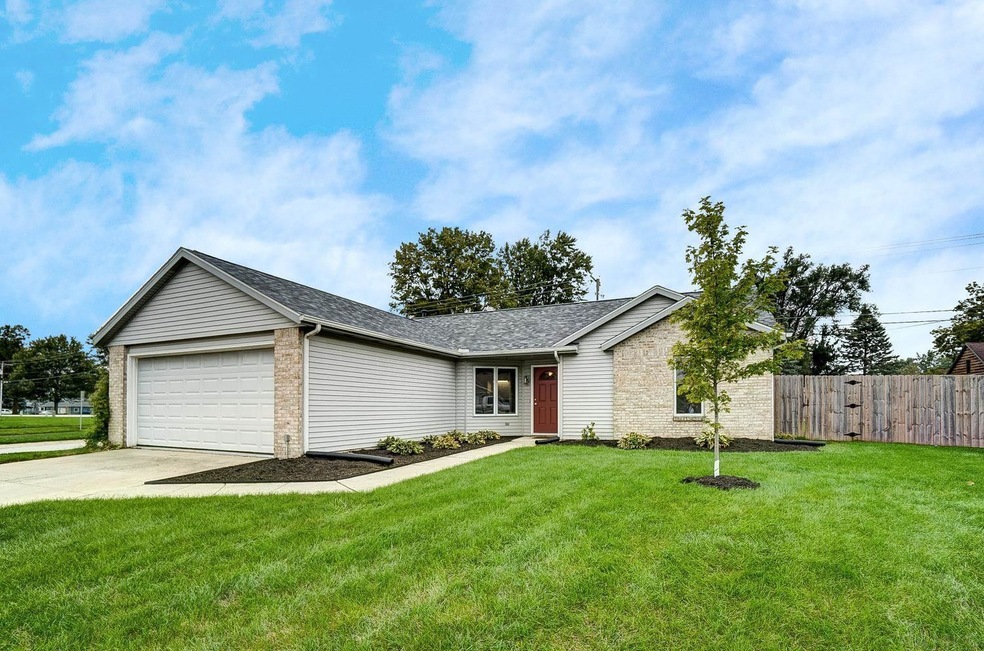 10830 Towpath Ct, New Haven, IN 46774 - photo 1