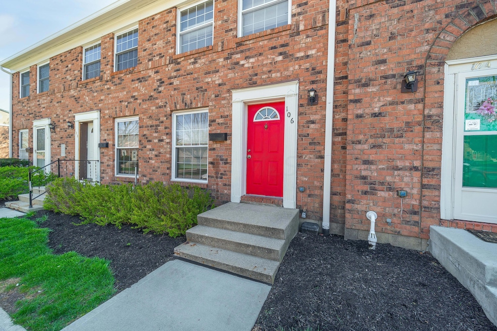 106 Tarryton Ct E unit 8C, Columbus, OH 43228 - photo 1