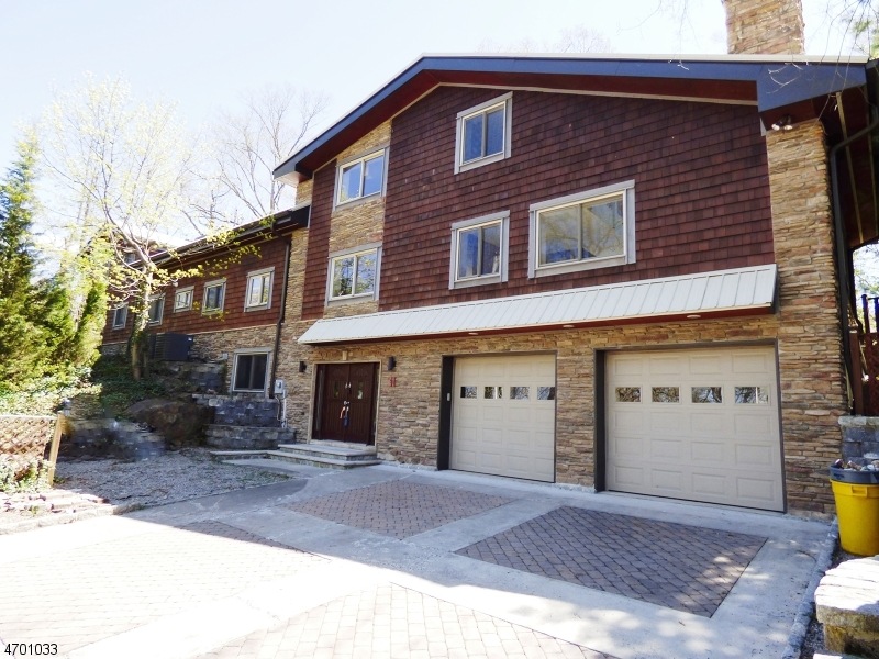 61 Seminole Ave, Lincoln Park, NJ 07035 - photo 1