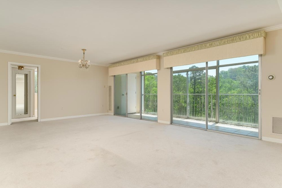 1414 Continental Drive, Unit 301