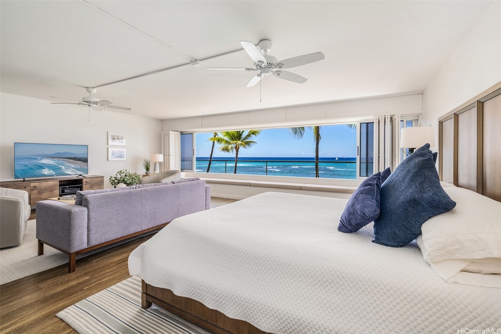 Colony Surf Building unit 302, Honolulu, HI 96815 - photo 1