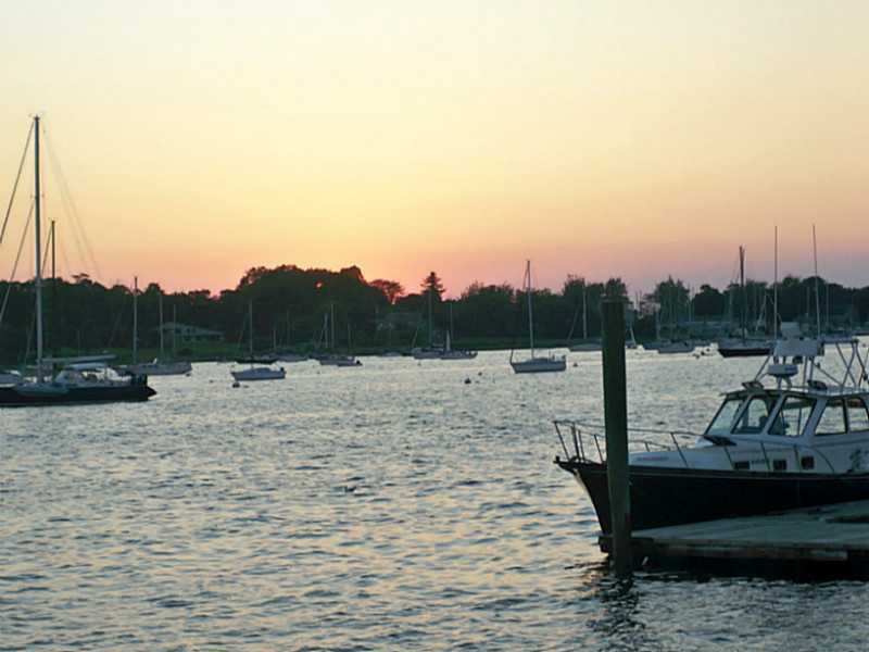 Waterfront/Dock/Pier.