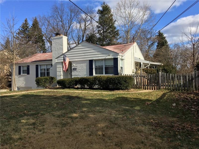 Welcome to 102 Marlboro Road in Oak Hill Manor!