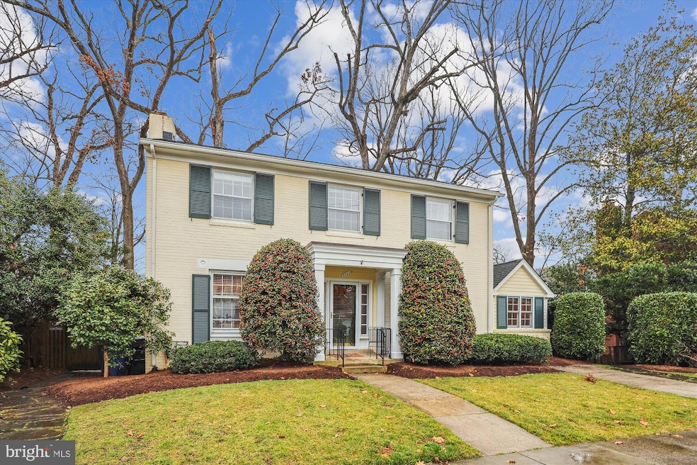 2940 Garfield Terrace NW, Washington, DC 20008 - photo 1