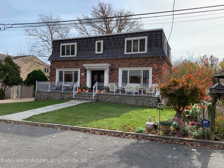 492 Saint George Rd, Staten Island, NY 10306 - photo 1