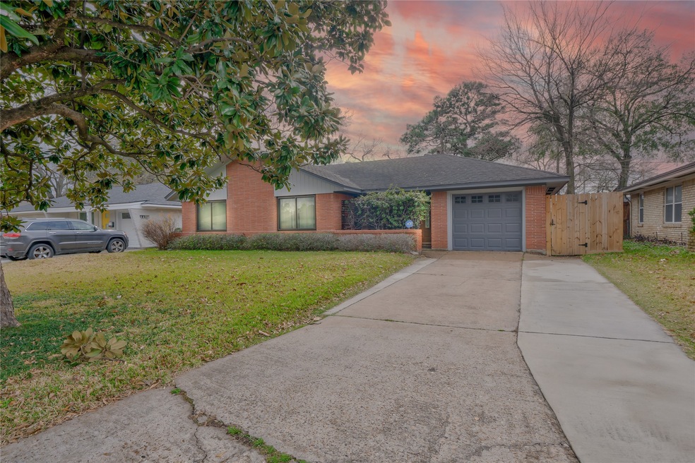 1507 Wilde Rock Way, Houston, TX 77018 - photo 1