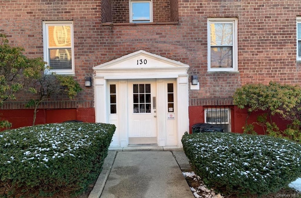 130 Ravine Ave unit 3A, Yonkers, NY 10701 - photo 1