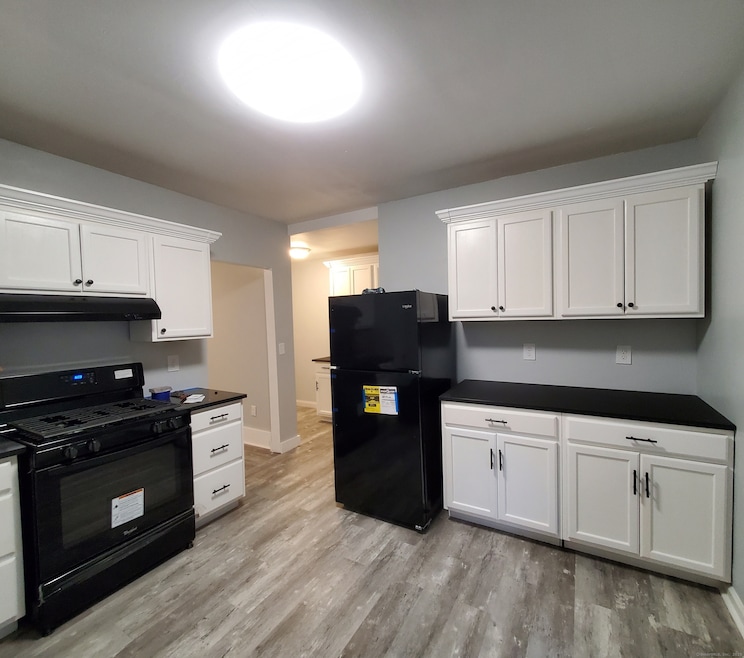 For Rent $1,995/month