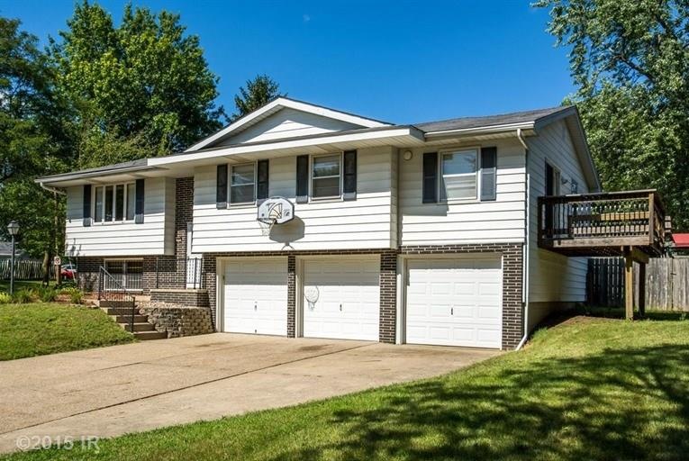 300 Scandia Ave, Des Moines, IA 50315 - photo 1