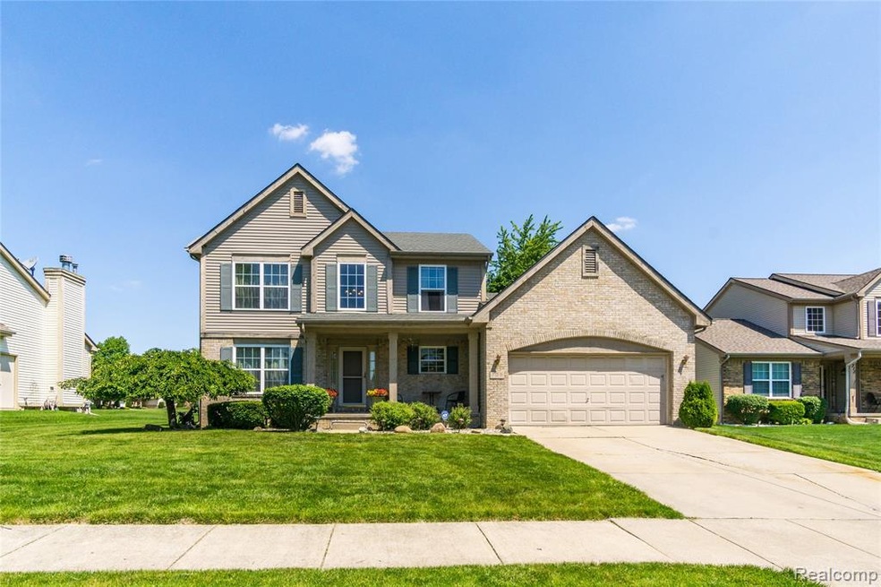 Exteriors (3 of 10).jpg