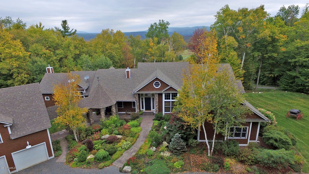CRAFTSMAN INSPIRED CONTEMPORARY