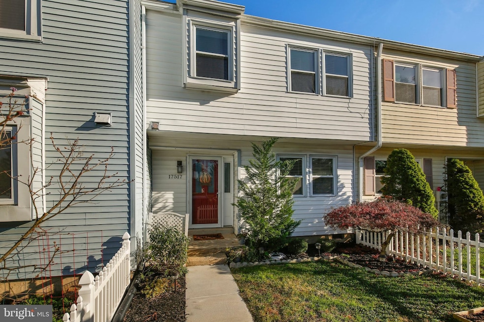 17517 Hoskinson Rd, Poolesville, MD 20837 - photo 1