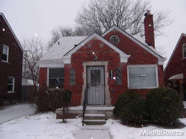 5639 Hillcrest St, Grosse Pointe, MI 48236 - photo 1