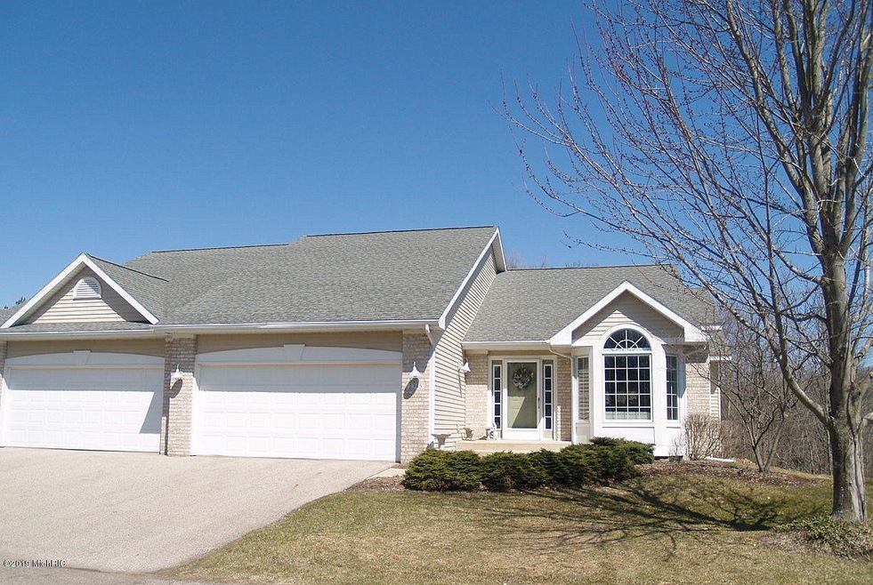 2345 Whimbrel Ct NE unit 40, Grand Rapids, MI 49505 - photo 1