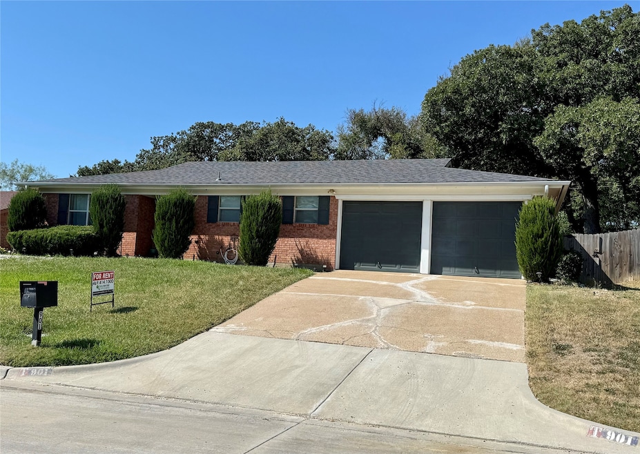 901 Gregory Ave, Bedford, TX 76022 - photo 1