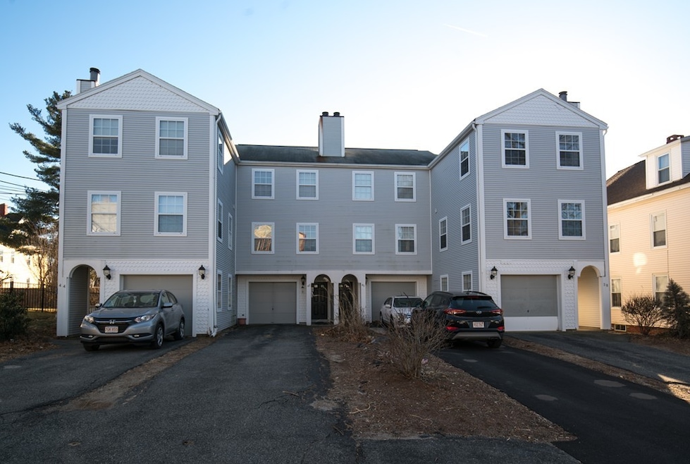 38 Francis St, Worcester, MA 01606 - photo 1