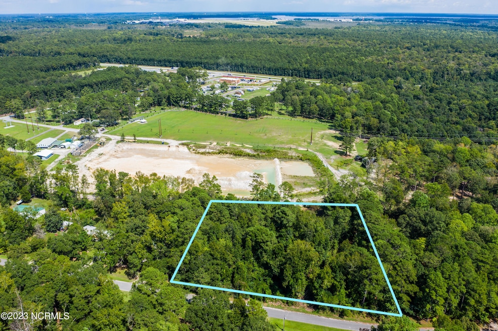 000 Henderson Dr, Jacksonville, NC 28546 - photo 1