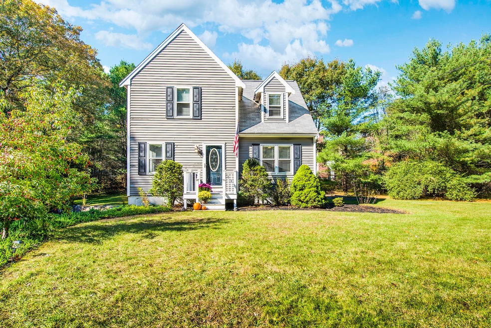 1 Purchase St, Carver, MA 02330 - photo 1