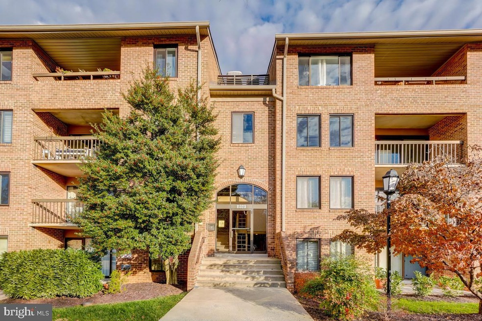 11323 Commonwealth Dr unit 101, Rockville, MD 20852 - photo 1