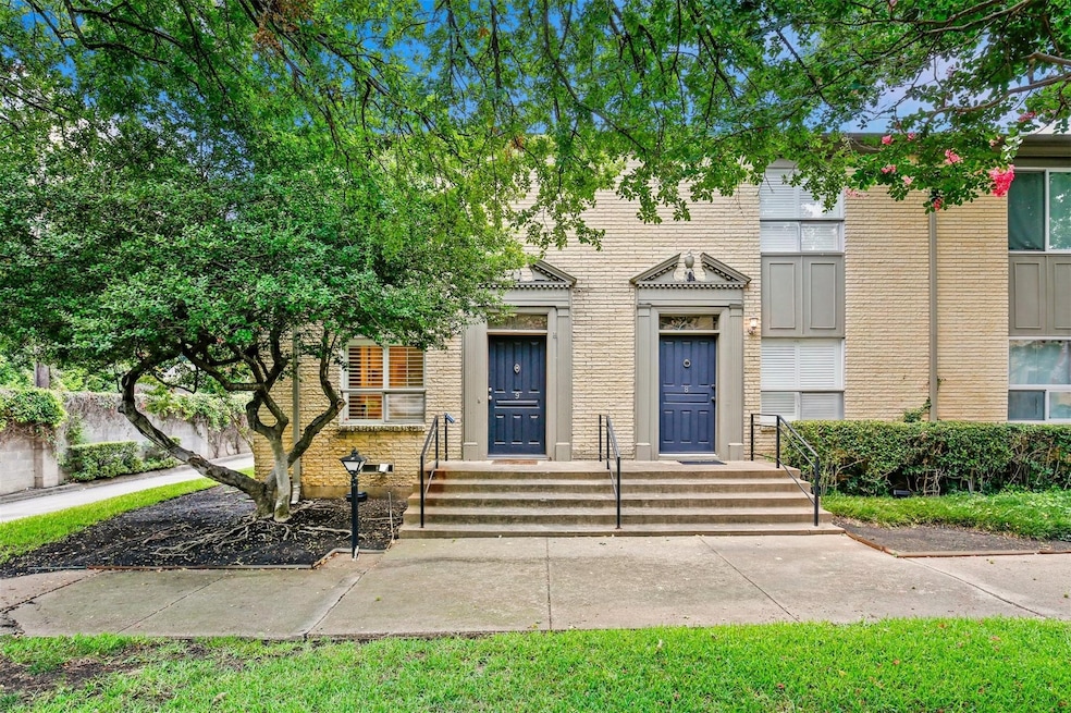 7506 W Northwest Hwy unit 9, Dallas, TX 75225 - photo 1