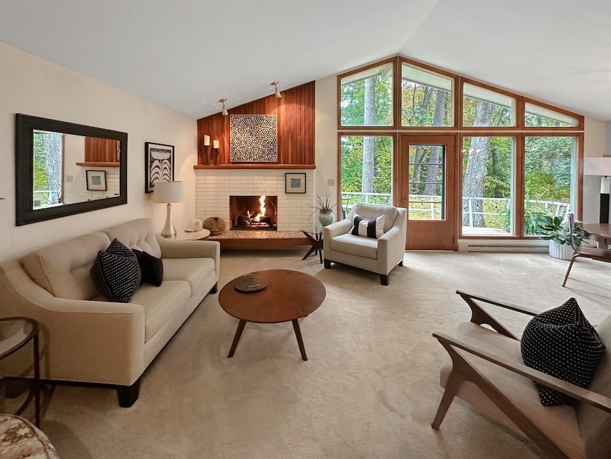 980 Queoff St, Green Bay, WI 54311 - photo 1