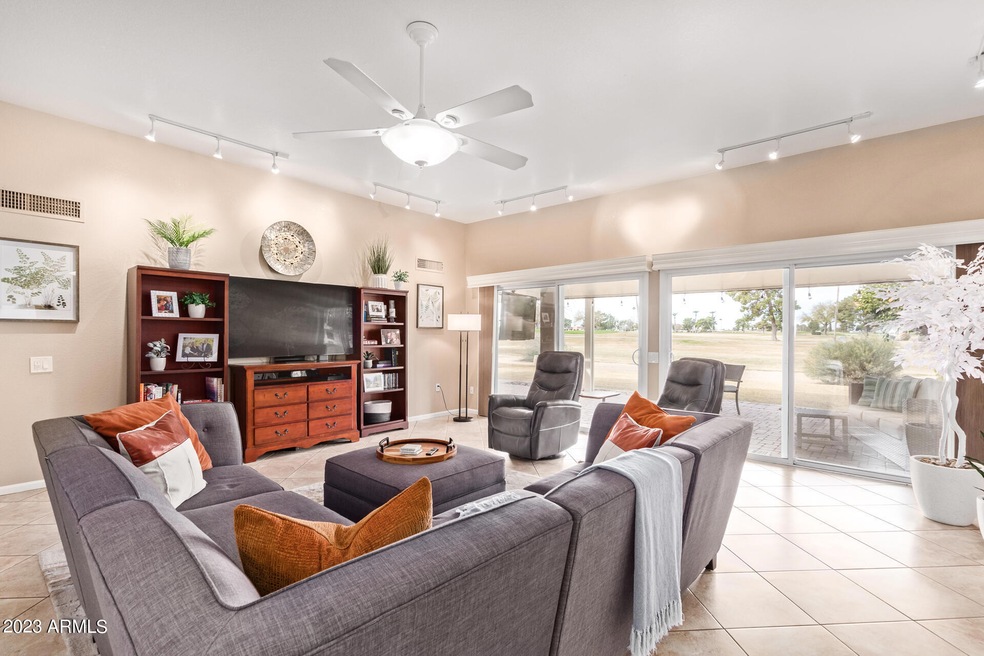 10234 W Highwood Ln, Sun City, AZ 85373 - photo 1