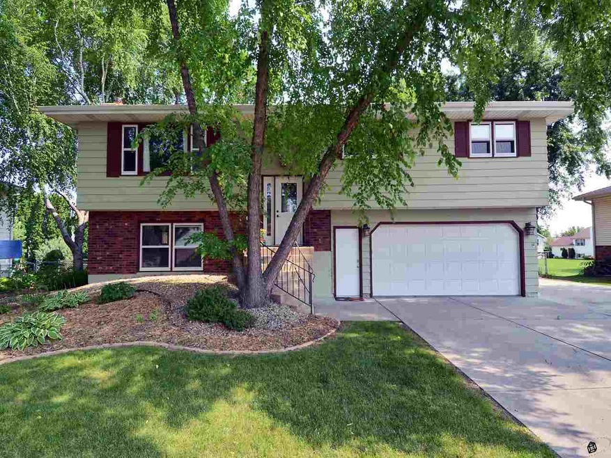 835 S Perry Pkwy, Oregon, WI 53575 - photo 1