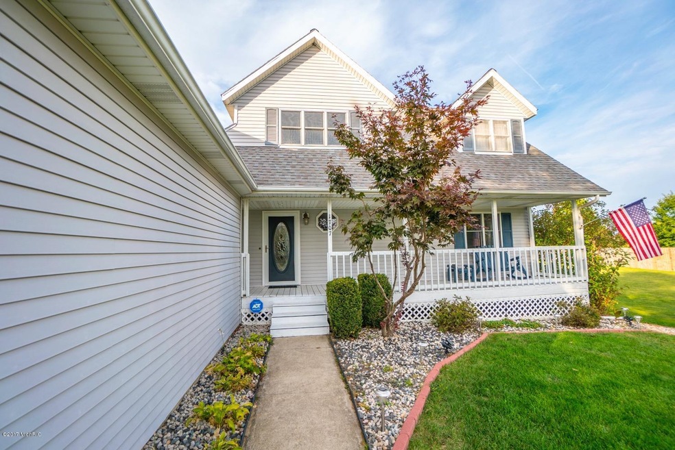 1707 N Crest View Dr, La Porte, IN 46350 - photo 1