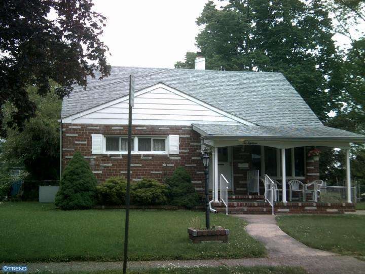 218 Patricia Ln, Runnemede, NJ 08078 - photo 1