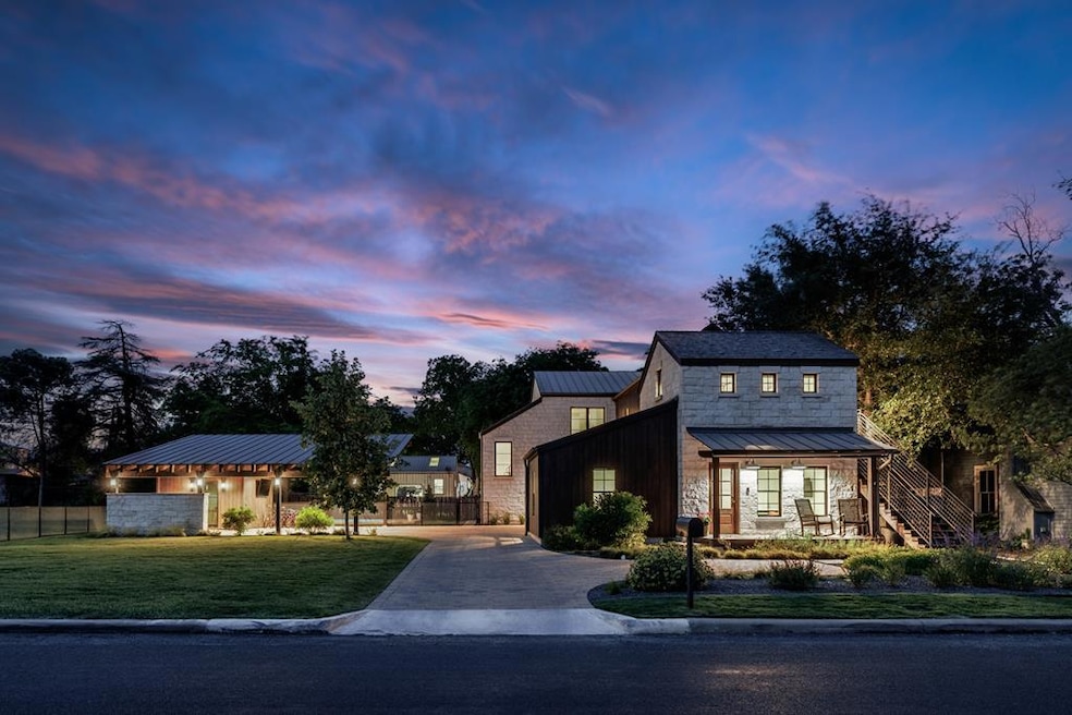For Sale $2,399,000 • Co-Listing Agent
