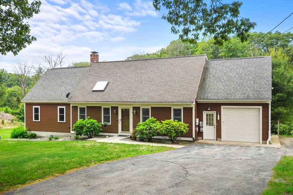 3 Herricks Ln, Millbury, MA 01527 - photo 1