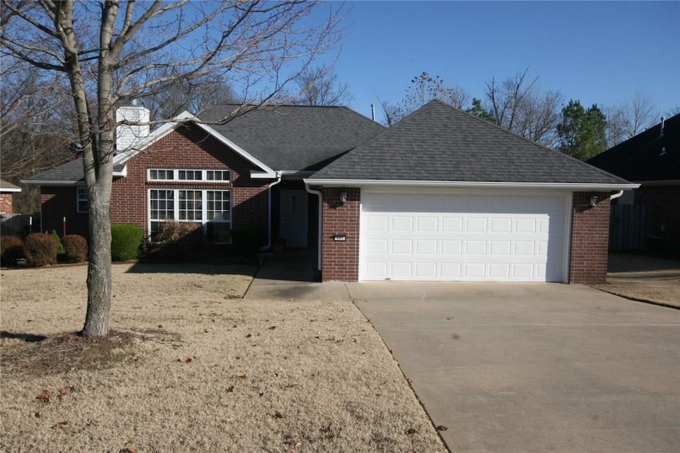 505 SW Maidstone Ave, Bentonville, AR 72712 - photo 1