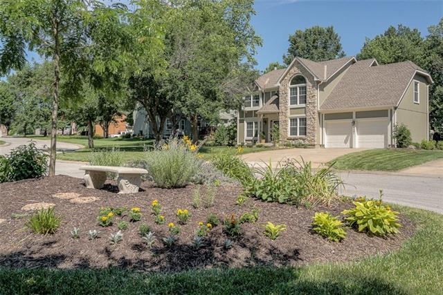 8401 Hall St, Lenexa, KS 66219 - photo 1