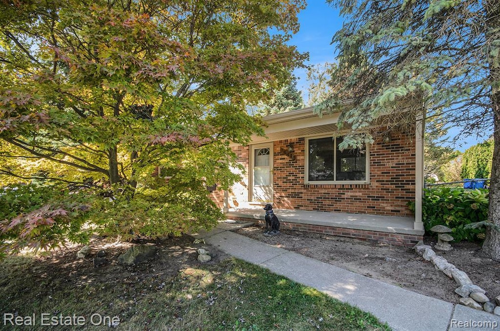 23315 Lawson Ave, Warren, MI 48089 - photo 1