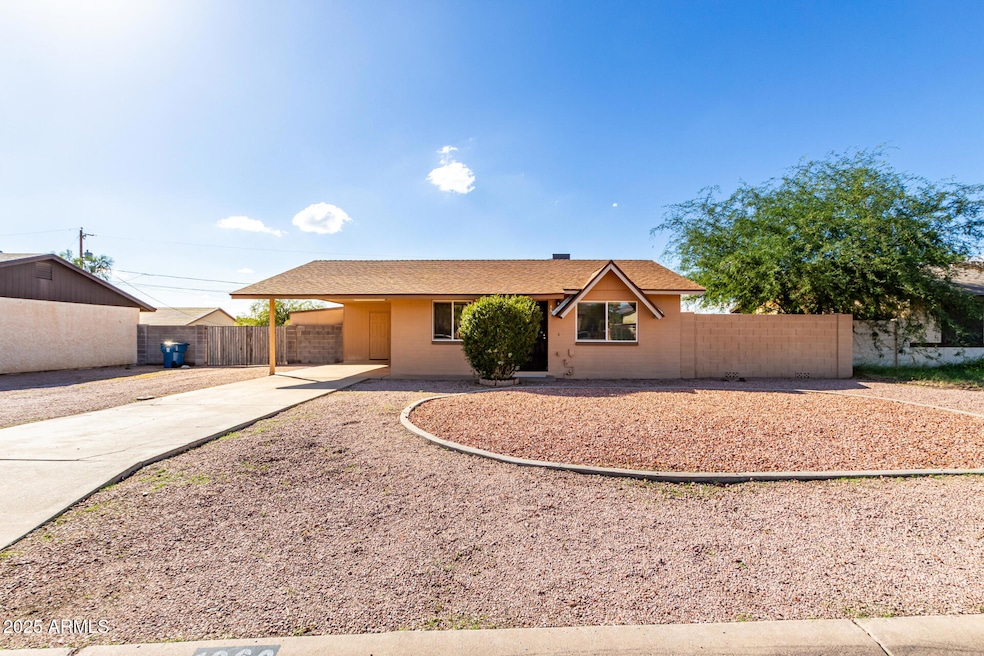 1862 S Buena Vista Dr, Apache Junction, AZ 85120 - photo 1