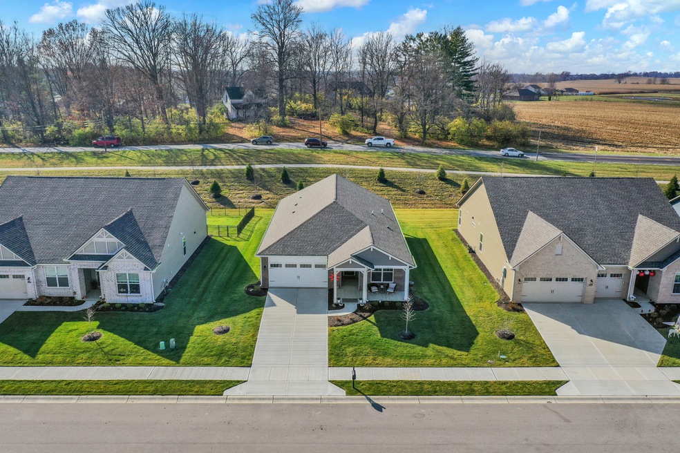 3585 Chalmers Dr, Bargersville, IN 46106 - photo 1