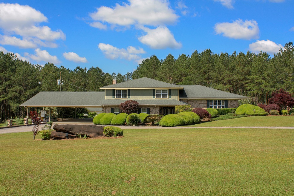 8 Reagan Ranch Rd, Laurel, MS 39443 - photo 1