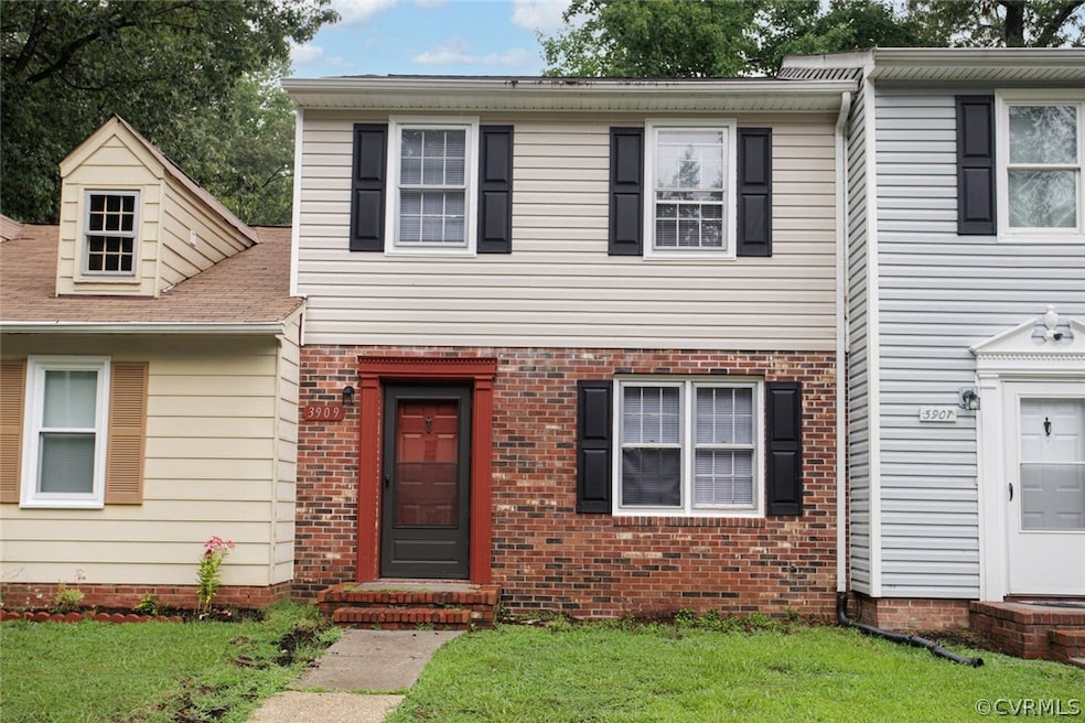 3909 Autumn Ct, Hopewell, VA 23860 - photo 1