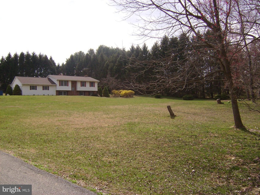 4418 Cherry Tree Ln, Sykesville, MD 21784 - photo 1