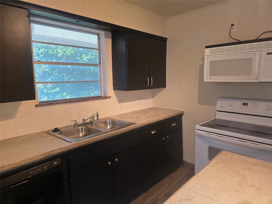 For Rent $1,200/month